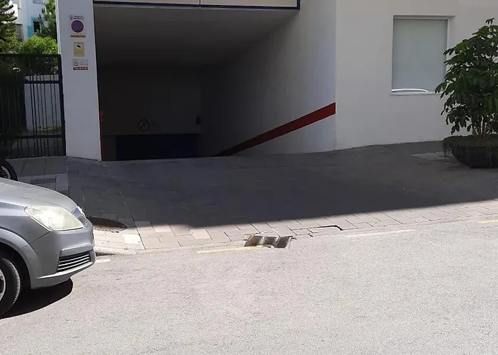 Quality Sleeps 8 Airconditioned Underground Parking Ultra Fast Wifi *