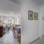 아파트 Quality Sleeps 8 Airconditioned Underground Parking Ultra Fast Wifi