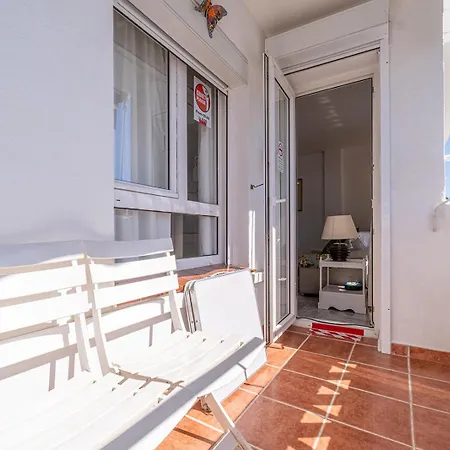 Sleeps 8 Aircon Secure Underground Parking Free Netflix Fast Internet * Marbella