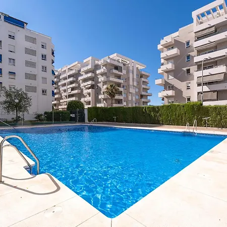 Quality Sleeps 8 Airconditioned Underground Parking Ultra Fast Wifi * Marbella