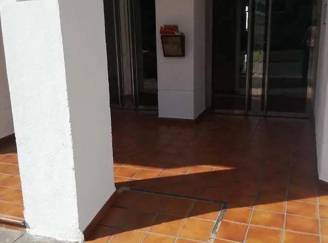 Apartament Quality Sleeps 8 Airconditioned Underground Parking Ultra Fast Wifi