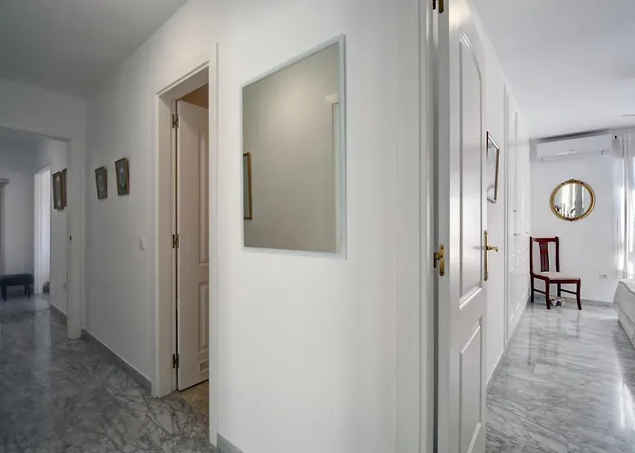 Quality Sleeps 8 Airconditioned Underground Parking Ultra Fast Wifi * Marbella