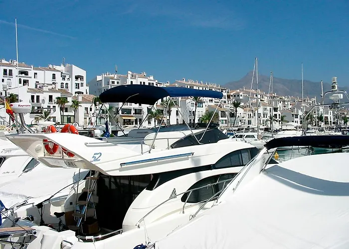 Quality Sleeps 8 Airconditioned Underground Parking Ultra Fast Wifi *