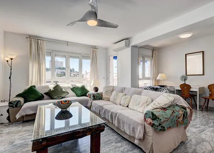 Quality Sleeps 8 Airconditioned Underground Parking Ultra Fast Wifi Apartament Marbella