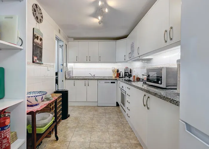 Apartament Quality Sleeps 8 Airconditioned Underground Parking Ultra Fast Wifi