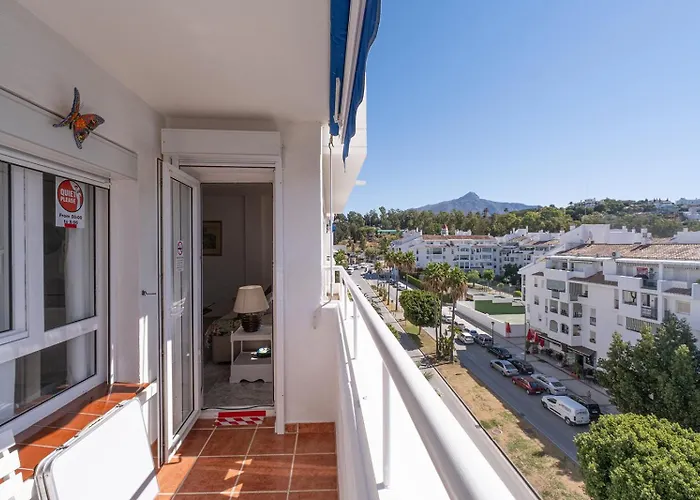 Quality Sleeps 8 Airconditioned Underground Parking Ultra Fast Wifi Apartament Marbella