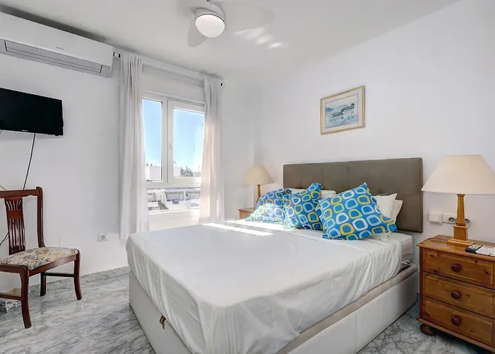 Quality Sleeps 8 Airconditioned Underground Parking Ultra Fast Wifi Apartament Marbella