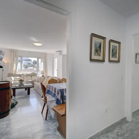 Apartment Quality Sleeps 8 Airconditioned Underground Parking Ultra Fast Wifi