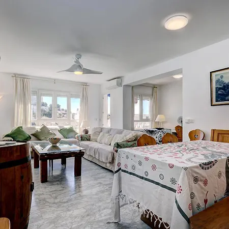 شقة Quality Sleeps 8 Airconditioned Underground Parking Ultra Fast Wifi ماربيا