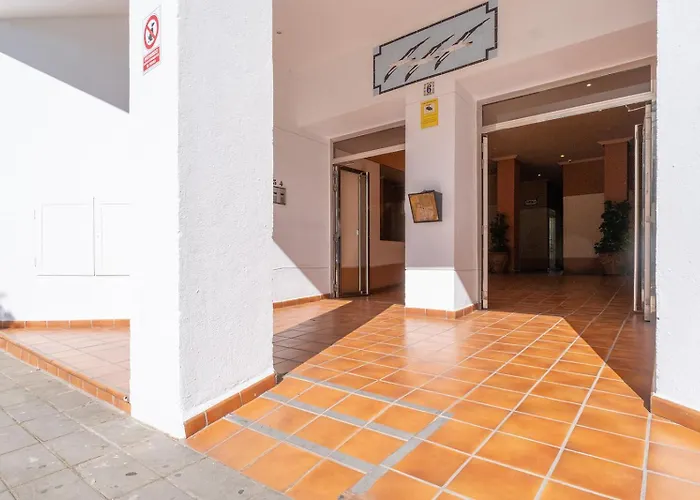 Quality Sleeps 8 Airconditioned Underground Parking Ultra Fast Wifi * Marbella