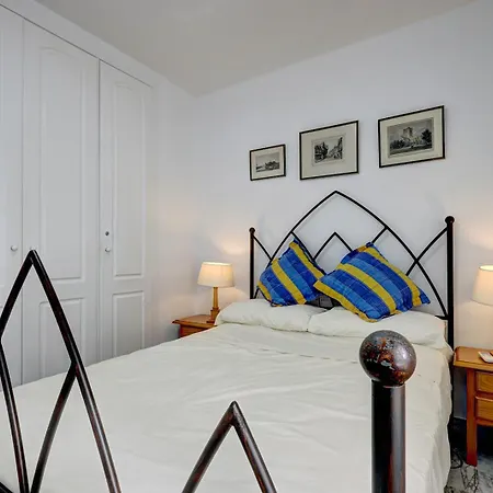 Quality Sleeps 8 Airconditioned Underground Parking Ultra Fast Wifi Marbella